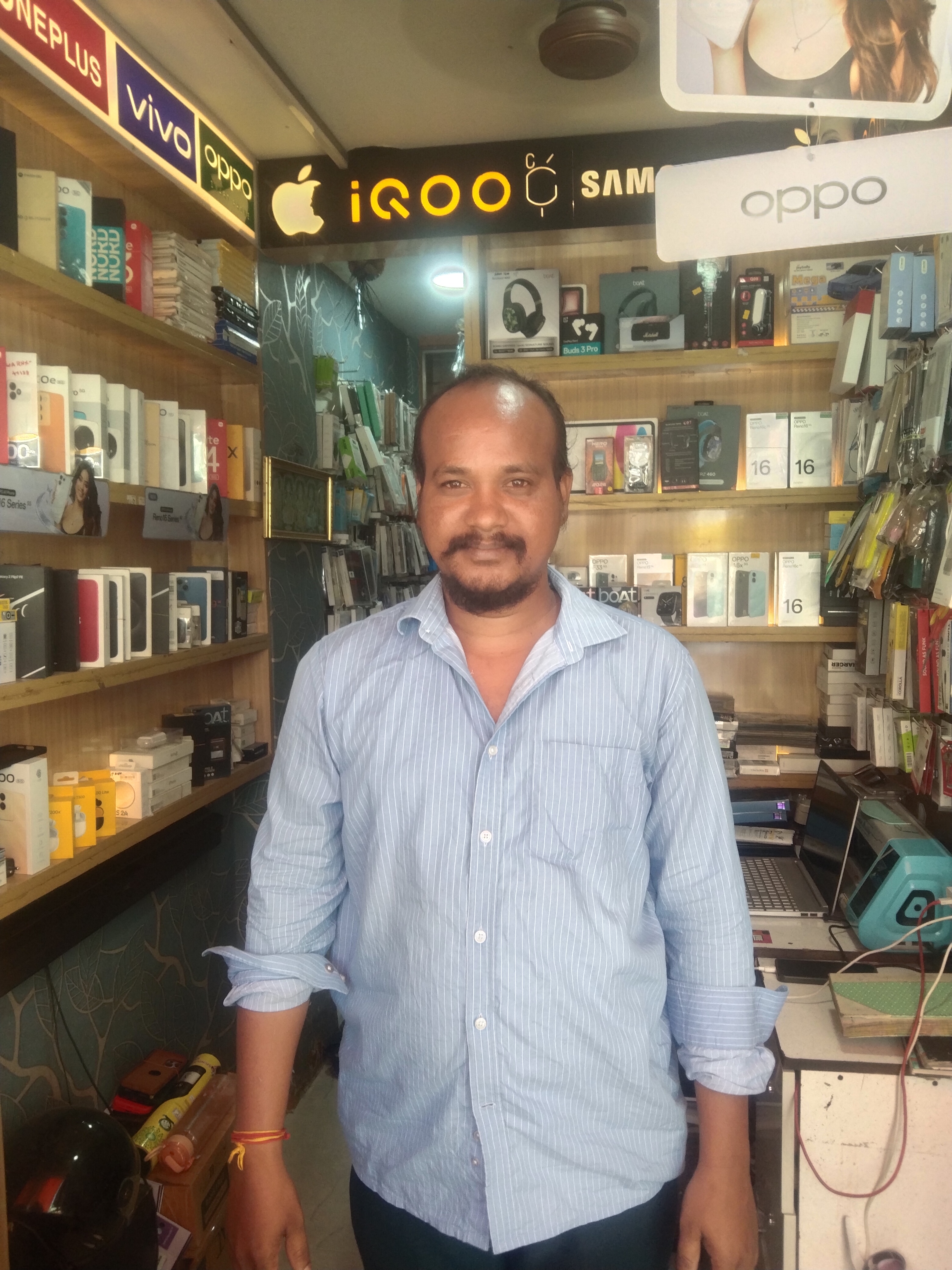 R.Vinaya Moorthi